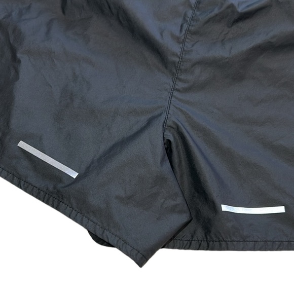 THE NORTH FACE | Women’s Windwall Shorts - Picture 10 of 13